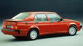 Alfa Romeo 75 (162B) 3.0 V6 162.B6A 185 HP