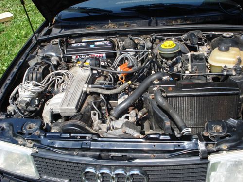 Audi 90 (89,89Q,8A) 2.2 E 89,8A 136 HP