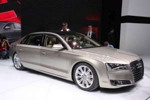 Audi A8 Long (D4, 4H) 3.0 V6 TFSI (290 Hp)