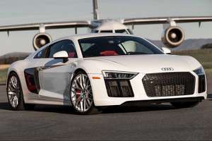 Audi R8 II Coupe V10 5.2 AT (540 HP) 4WD
