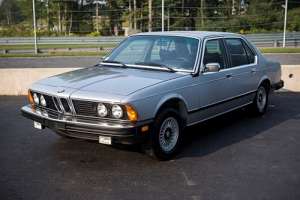 BMW 7er (E23) 728i (184Hp)