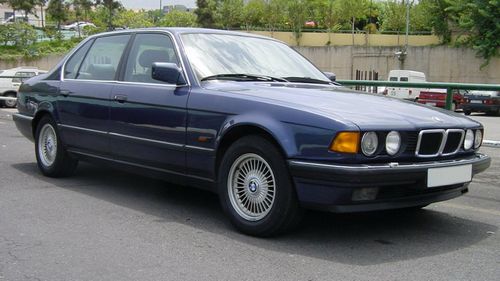 BMW 7er (E32) 735 i,iL 211 HP