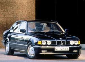 BMW 7er (E32) 735iL (211Hp)