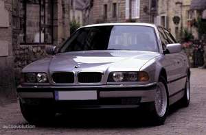 BMW 7er (E38) 730 i L 218 HP