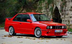 BMW M3 (E30) 2.3 215 HP