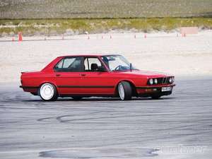 BMW M5 (E28) 535i (192Hp)