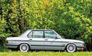 BMW M5 (E28) 535i (218Hp)