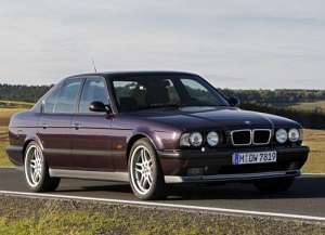 BMW M5 (E34) 3.5 315 HP