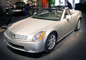 Cadillac XLR 4.6 i V8 32V 325 HP