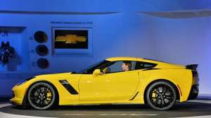 Chevrolet Corvette C7 Stingray Coupe Z06 6.2 AT (650 HP)