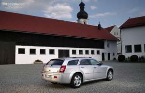 Chrysler 300C Touring 3.5 i V6 24V AWD 249 HP