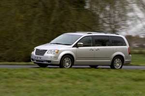 Chrysler Grand Voyager V 2.4i  R4 16V 147 HP