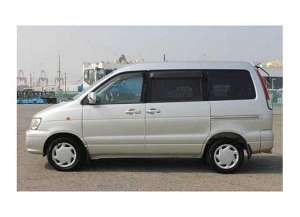 Daihatsu Delta Wagon 2.0 i 16V 139 HP