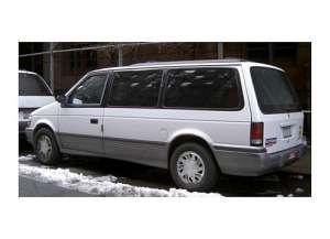 Dodge Caravan II 3.3 SE 165 HP