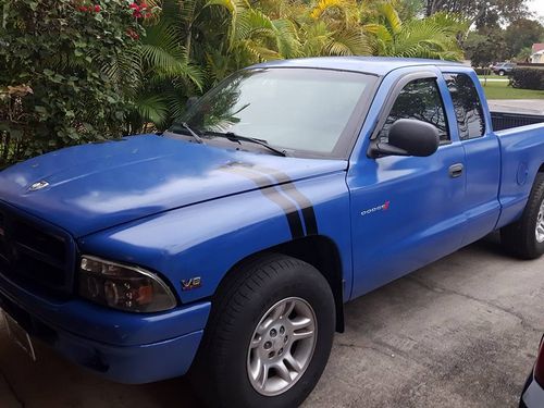 Dodge Dakota 5.2L V8 225 HP