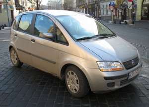 Fiat Idea 1.2 16V Multijet 90 HP