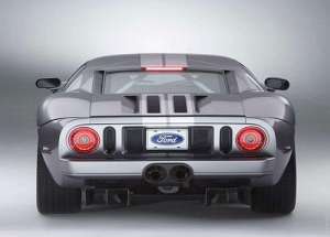 Ford GT 5.4 i V8 32V 557 HP