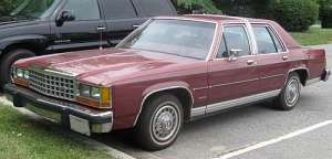 Ford LTD Crown Victoria 4.9 V8