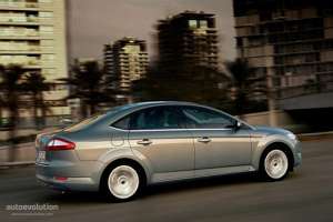 Ford Mondeo V Sedan 2.5 AT (149 HP)