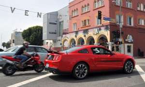 Ford Mustang V 5.0i V8 (444Hp)