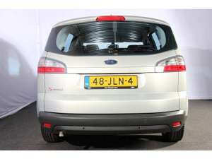 Ford S-MAX 2.0 i 16V 145