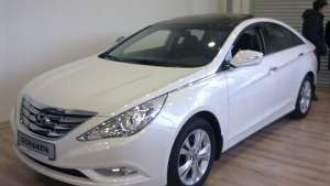 Hyundai Sonata VI (YF) 2.4 AT (178 HP)