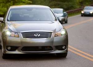 Infiniti M45 4.5 i V8 32V 340 HP