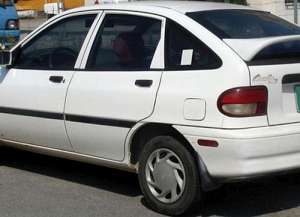 Kia Avella 1.3 i 16V 76 HP