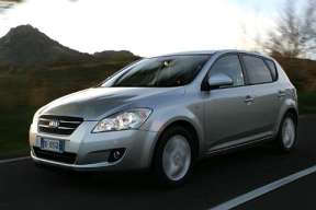 Kia Ceed I Hatchback 1.6 AT (122 HP)