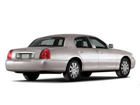 Lincoln Town Car 4.6 i V8 L 242 HP