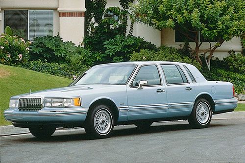 Lincoln Town Car II 4.6 V8 (210 Hp)