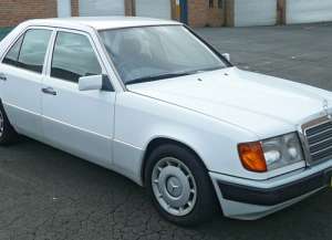 Mercedes-Benz 230 (W124) 230 E 136 HP