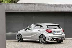 Mercedes-Benz A-klasse III (W176) Facelift 250 2.0 AT (211 HP)