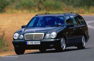 Mercedes-Benz E-klasse T-mod. (S210) E 430 4 matic 279 HP