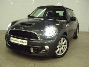 MINI Cabrio II Facelift Cooper SD 2.0d MT (143 HP)