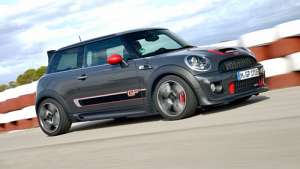 Mini Cabrio II John Cooper Works 1.6 MT (211 HP)