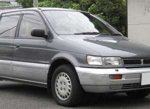 Mitsubishi Chariot (E-N33W) 2.4 i 16V Super MX 145 HP