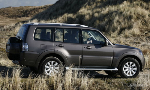 Mitsubishi Montero IV 3.0 AT (178 HP) 4WD