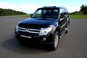 Mitsubishi Pajero IV 3.8 i V6 24V MIVEC 250 3 doors