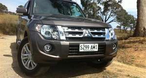 Mitsubishi Pajero IV Facelift 2 3.2d AT (190 HP) 4WD