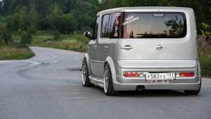 Nissan Cube II 1.4 i 98 HP