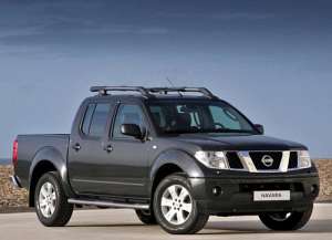 Nissan Navara III (D40) 2.5 dCi Double Cab 4WD 174 HP AT