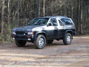 Nissan Pathfinder I 3.0i V6 (153Hp)