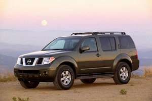 Nissan Pathfinder II 3.5 i V6 24V LE 4WD 243 HP