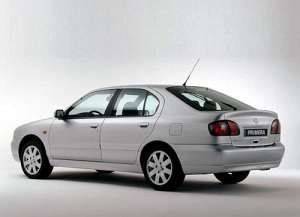 Nissan Primera Hatch (P11) 1.6 16V 99 HP