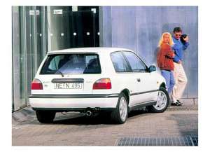 Nissan Sunny III Hatch (N14) 2.0 i 16V 143 HP