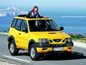 Nissan Terrano II (R20) 2.7 TD 3 dr 100 HP