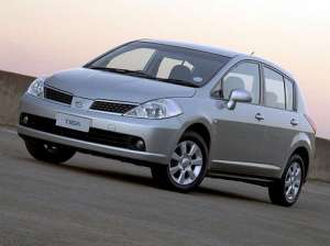 Nissan Tiida II Hatchback 5 door 1.6 MT (117 HP)