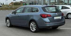 Opel Astra J Sports Tourer 1.4i (100Hp)