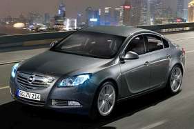 Opel Insignia Hatchback 2.0 Turbo 220 HP 4x4 Automatik